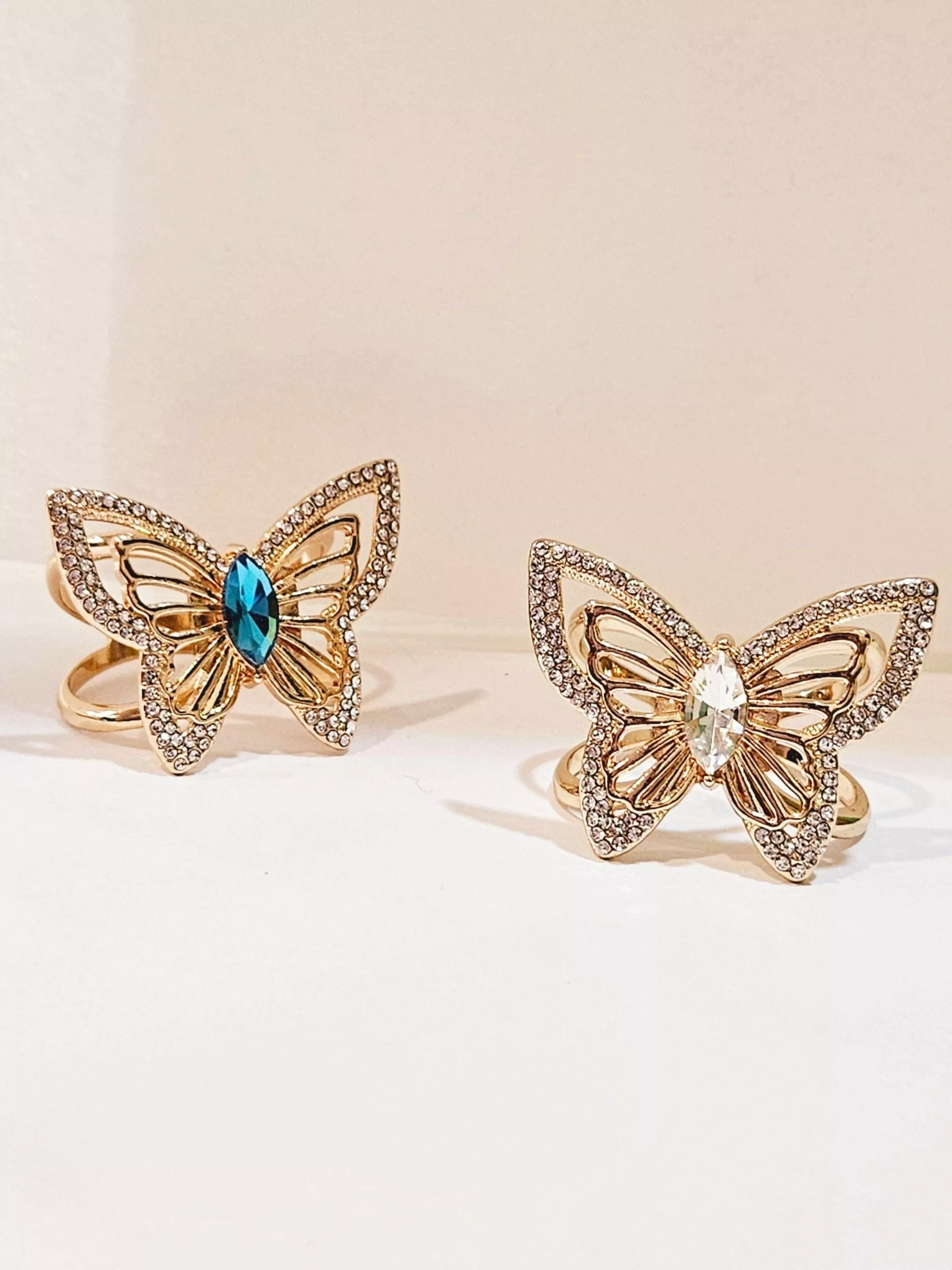 蝴蝶．絲巾扣 防滑又能增添造型的絲巾周邊配件