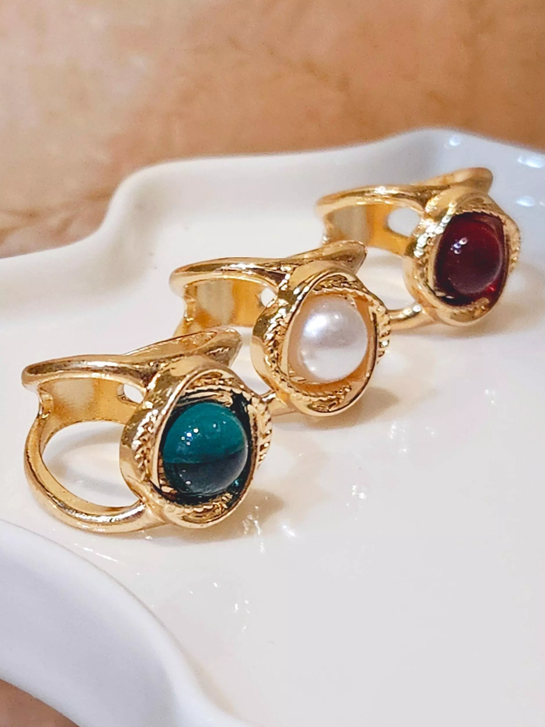 圓滿．絲巾釦 防滑又增添造型的絲巾周邊