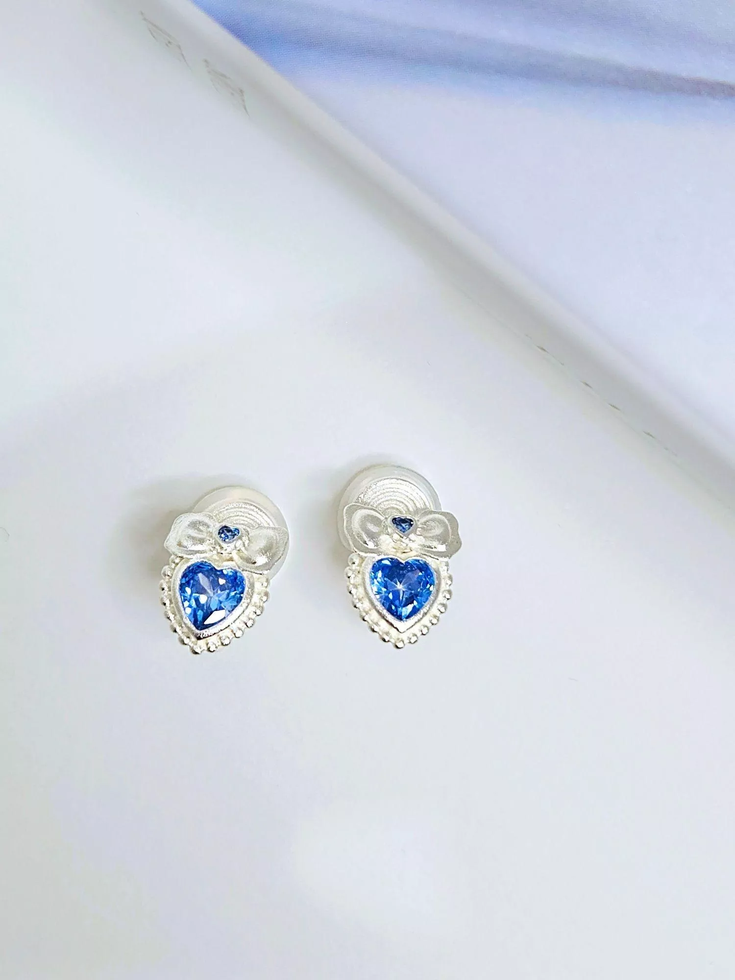 湛藍心動蝴蝶結耳夾｜免耳洞法式浪漫耳飾