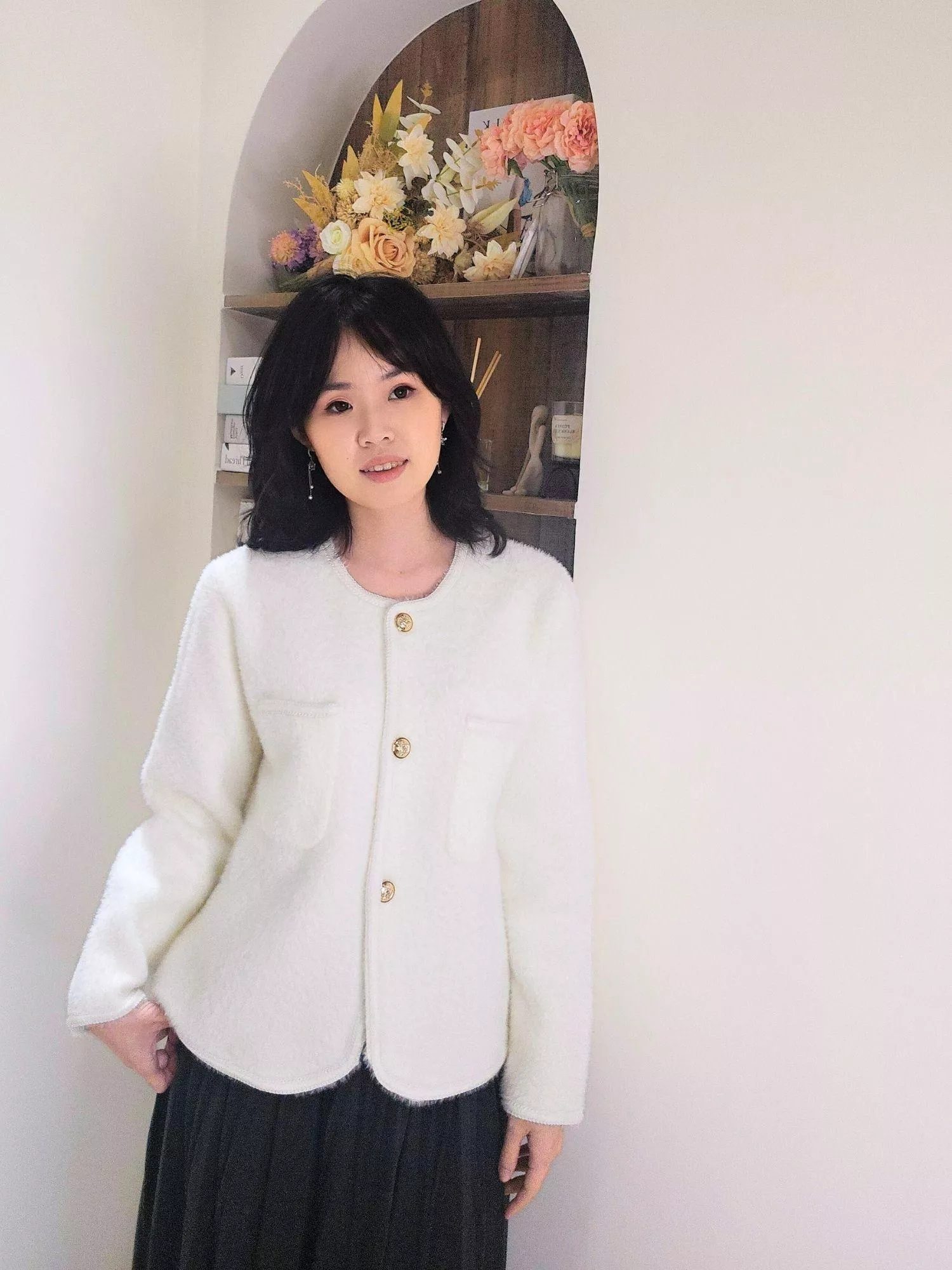 經典名媛金扣滾邊小香風針織外套 (白色/黑色)｜輕奢感OL必備・高質感外套