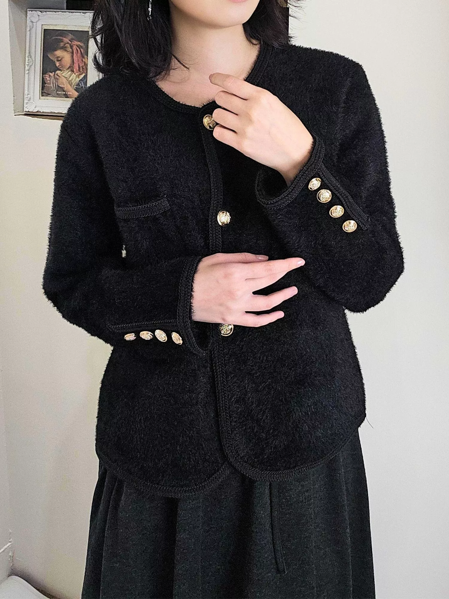 經典名媛金扣滾邊小香風針織外套 (白色/黑色)｜輕奢感OL必備・高質感外套