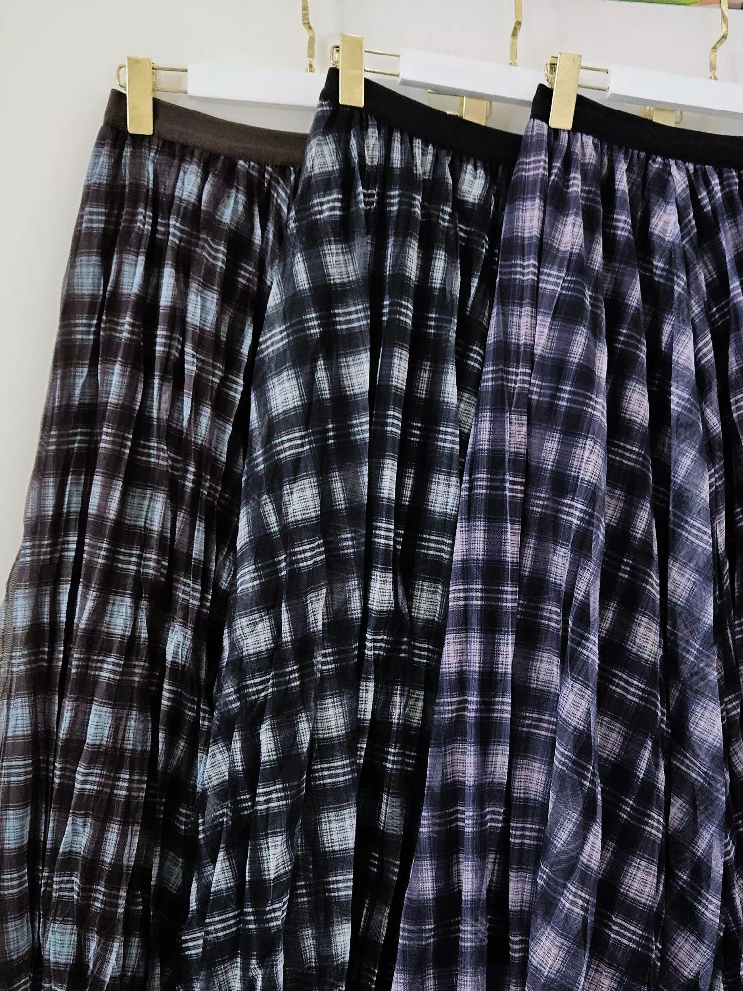 漫步雲端不規則格紋疊合紗裙 (紫色/藍色/黑色)｜微透感仙氣長裙・多色可選 