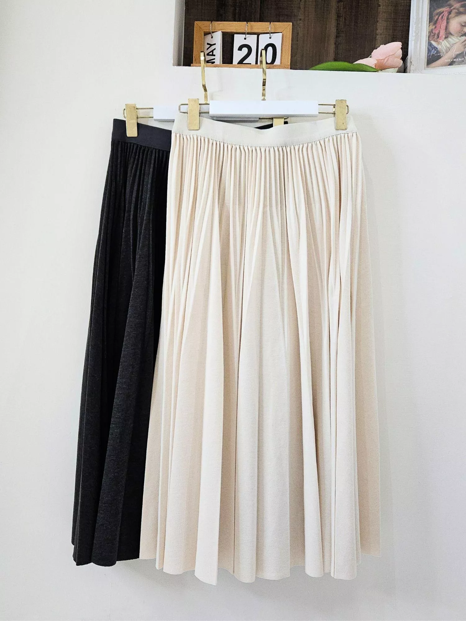 冬日暖陽高腰針織百褶長裙｜極簡美學・鬆緊腰好穿不挑人