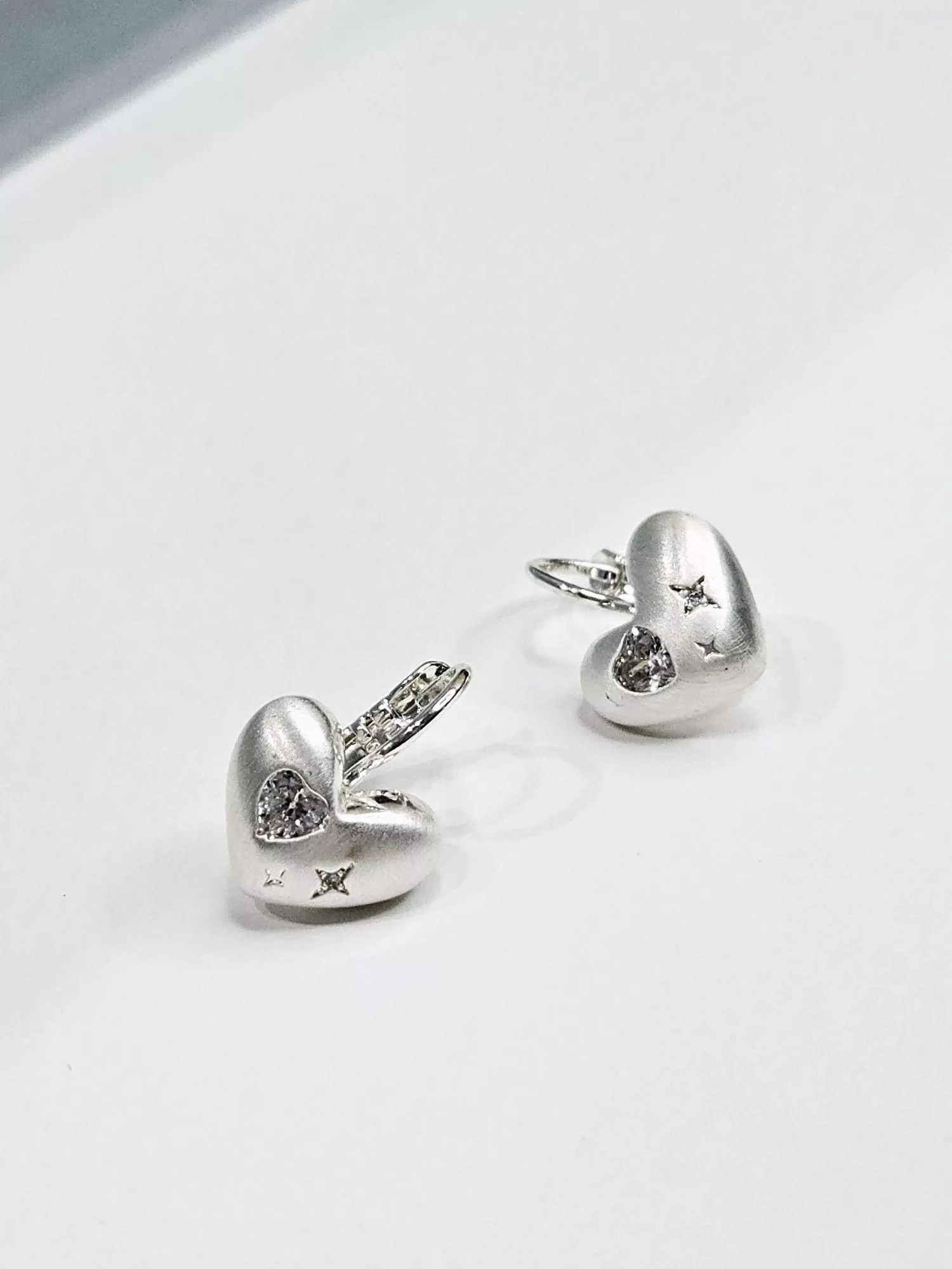 復古刻紋愛心耳扣｜刻劃悸動・全銀感文青小眾首飾