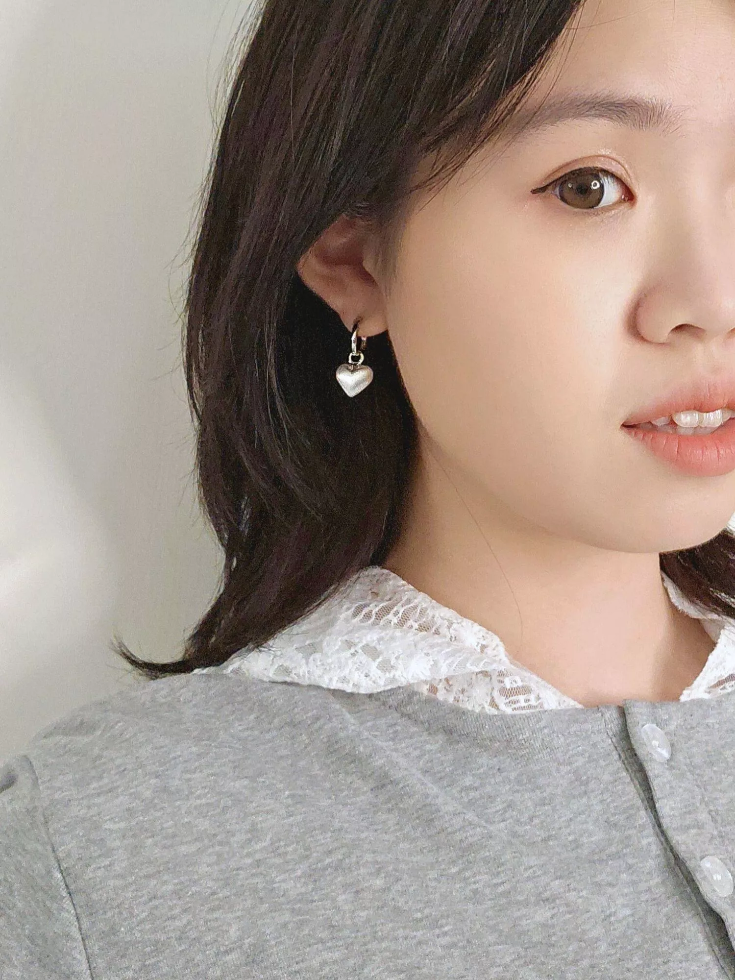 純粹愛心圓潤耳扣｜全銀感極簡百搭單品