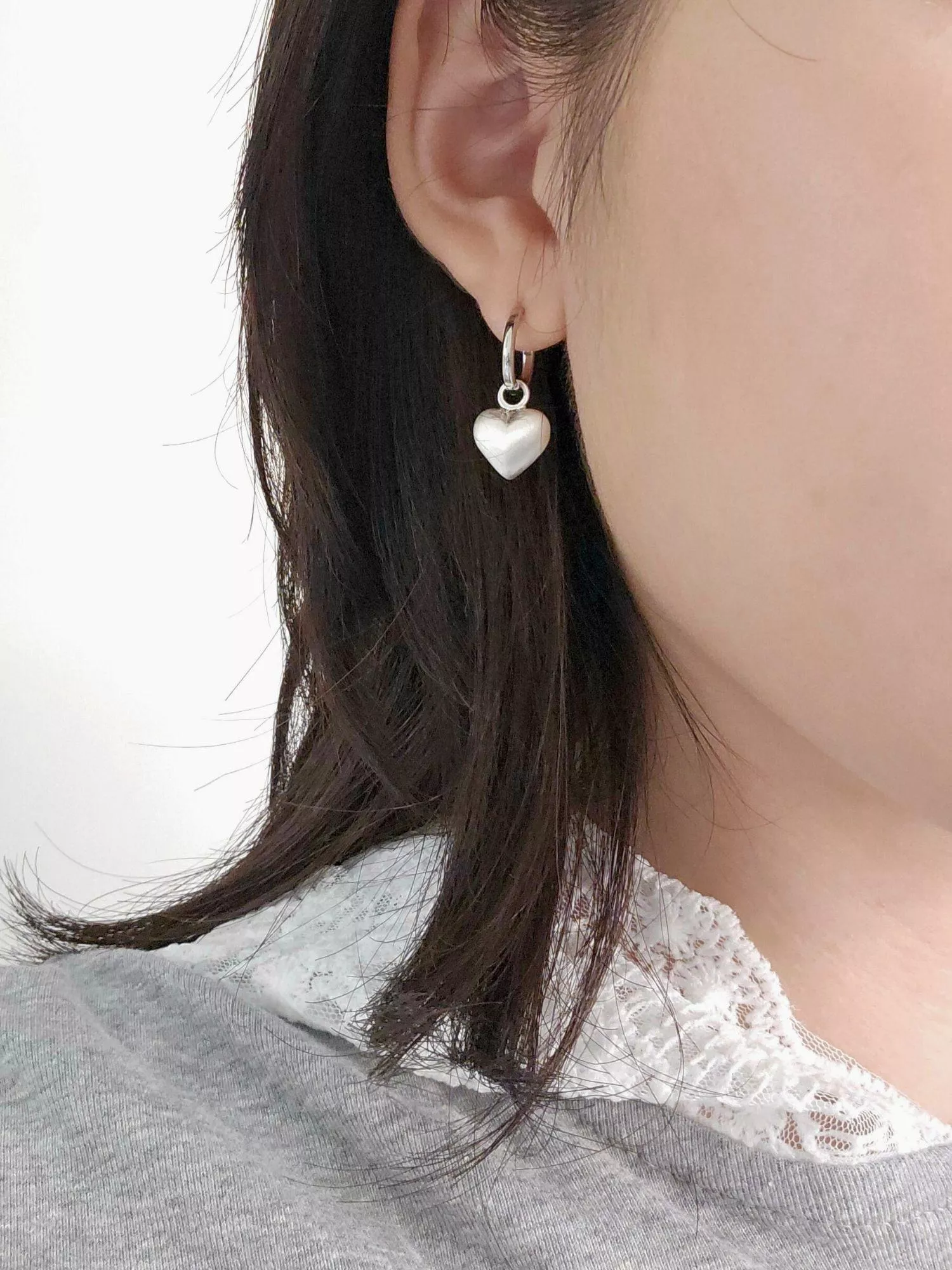 純粹愛心圓潤耳扣｜全銀感極簡百搭單品