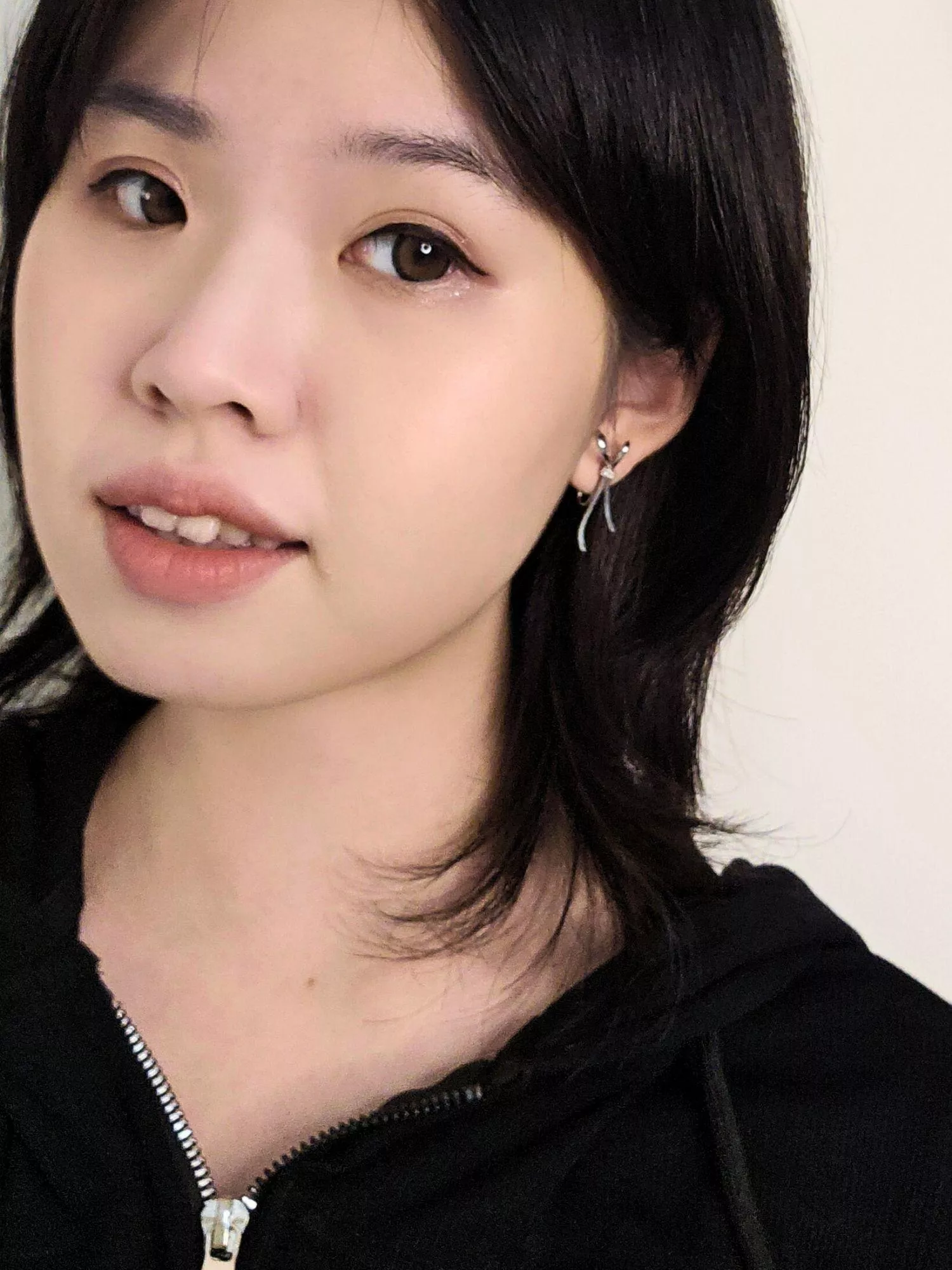 流線長款蝴蝶結耳夾｜修飾臉型法式仙氣氣息