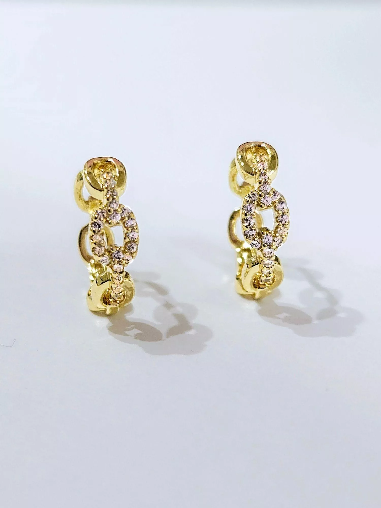 法式鎖鏈環繞耳扣耳環｜優雅共振・都會名媛必備俐落單品