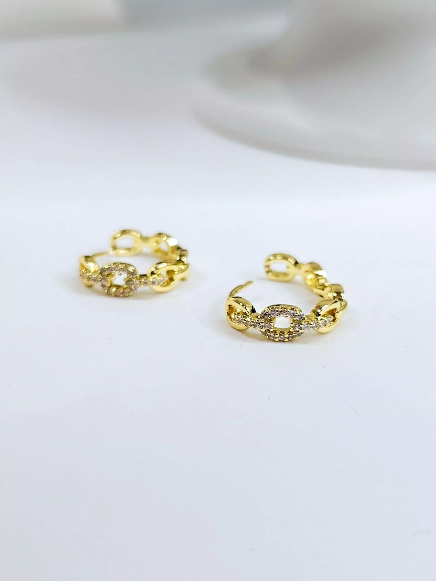 法式鎖鏈環繞耳扣耳環｜優雅共振・都會名媛必備俐落單品