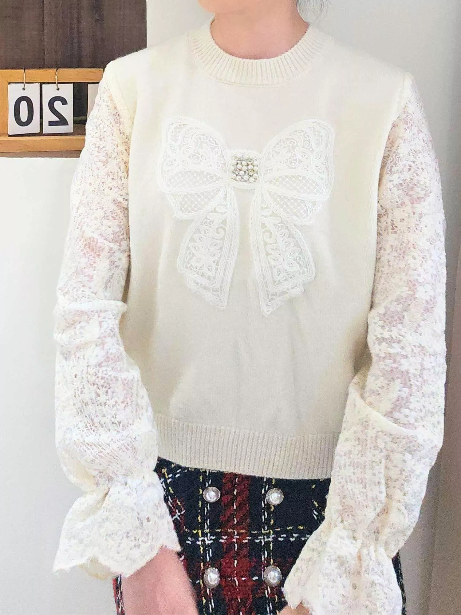 柔袖蝶戀蕾絲蝴蝶結針織上衣