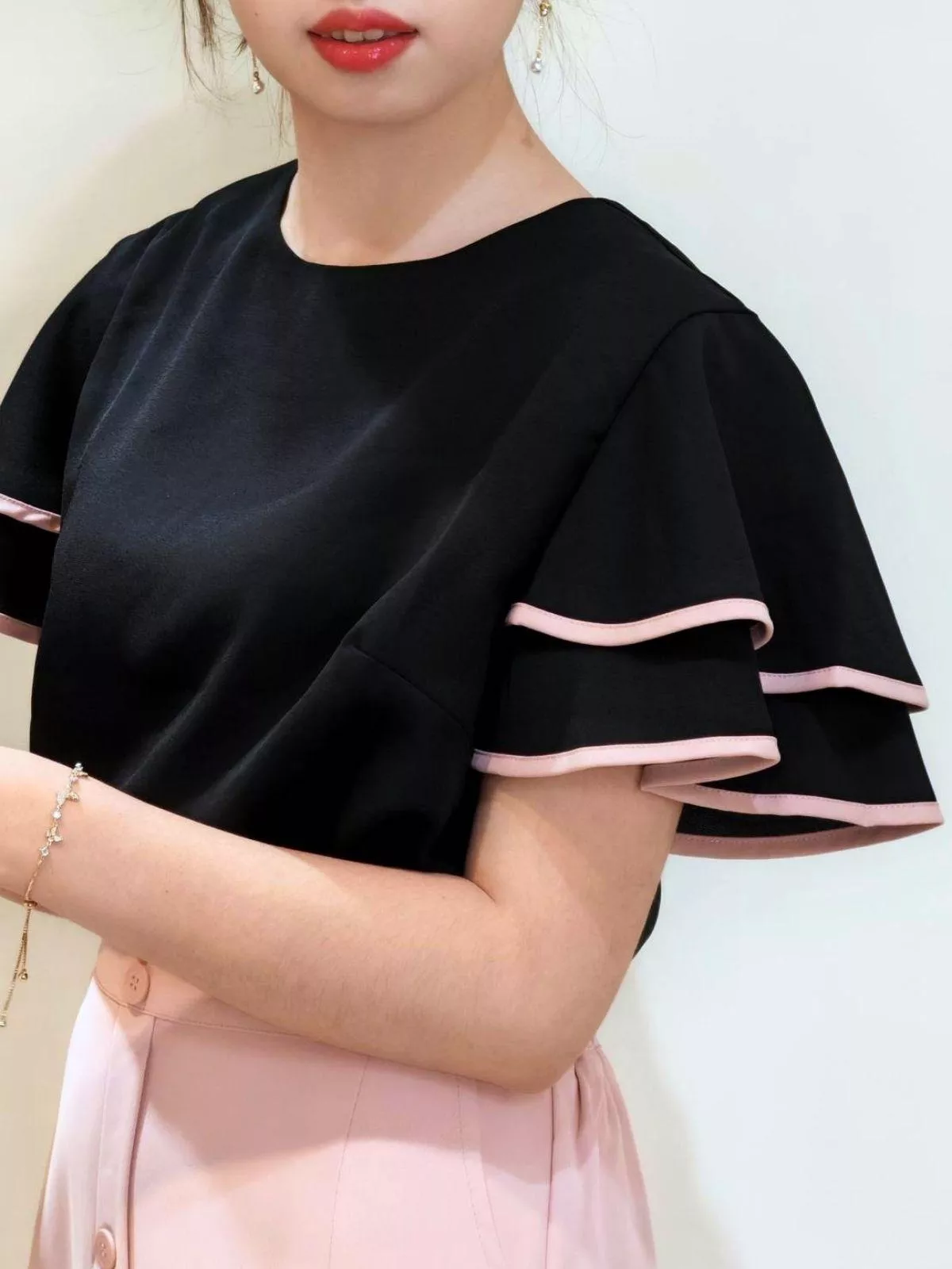 草莓夾心巧克力 |《呢喃序曲》短袖圓領上衣