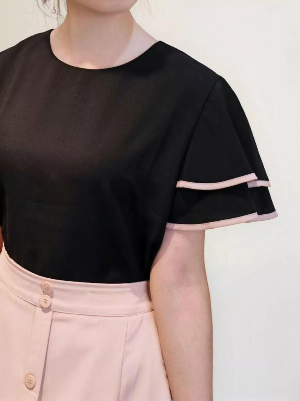 黑粉上衣 (1).jpg