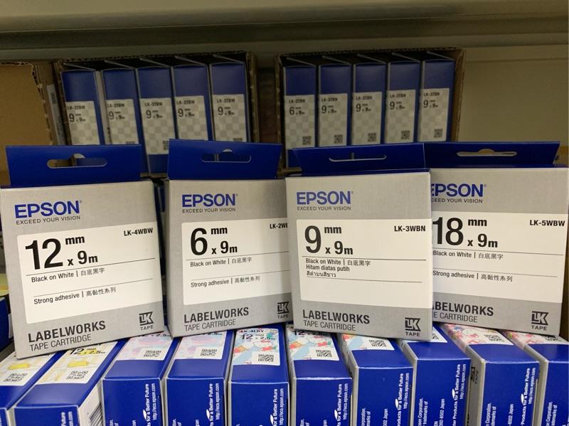 EPSON LK-2WBN S652401標籤帶(一般系列)白底黑字6mm