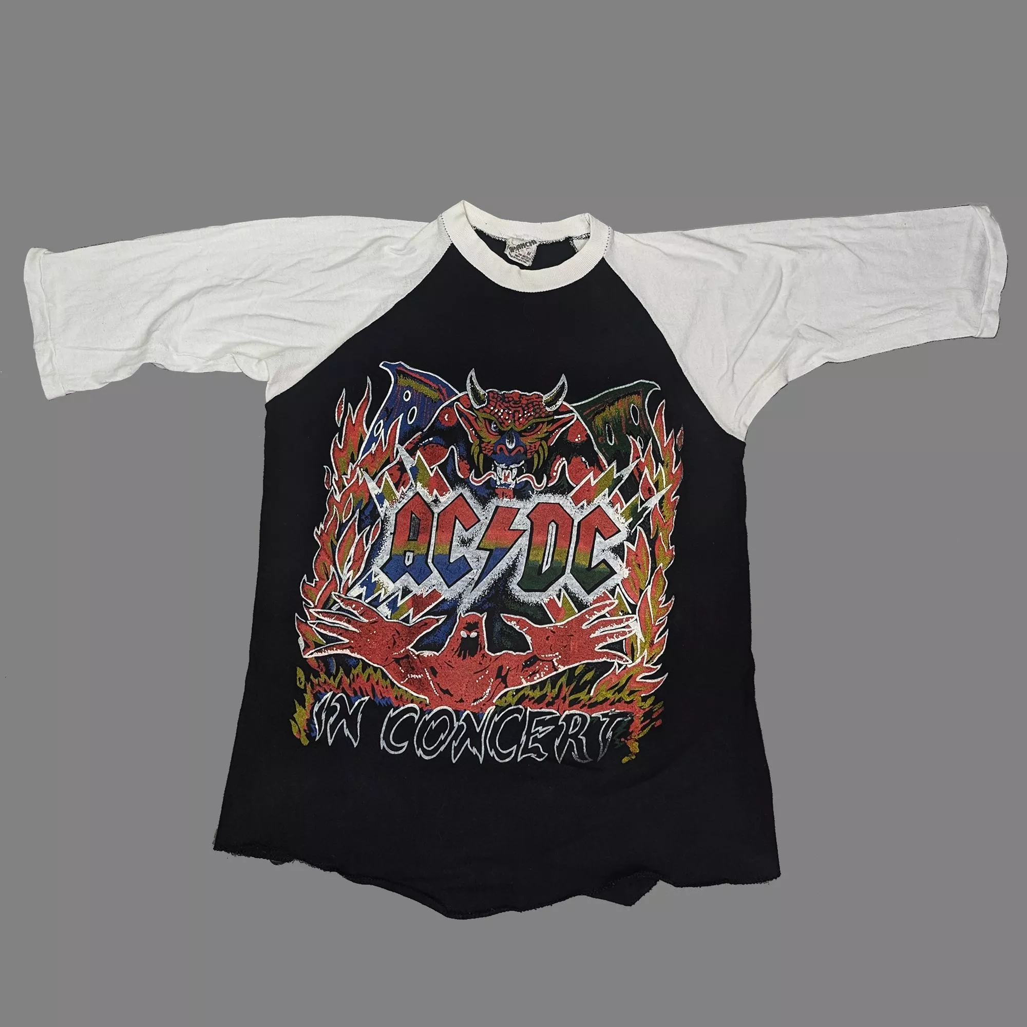 80's Vintage AC/DC Parking Lot Bootleg Raglan Tee 樂團T