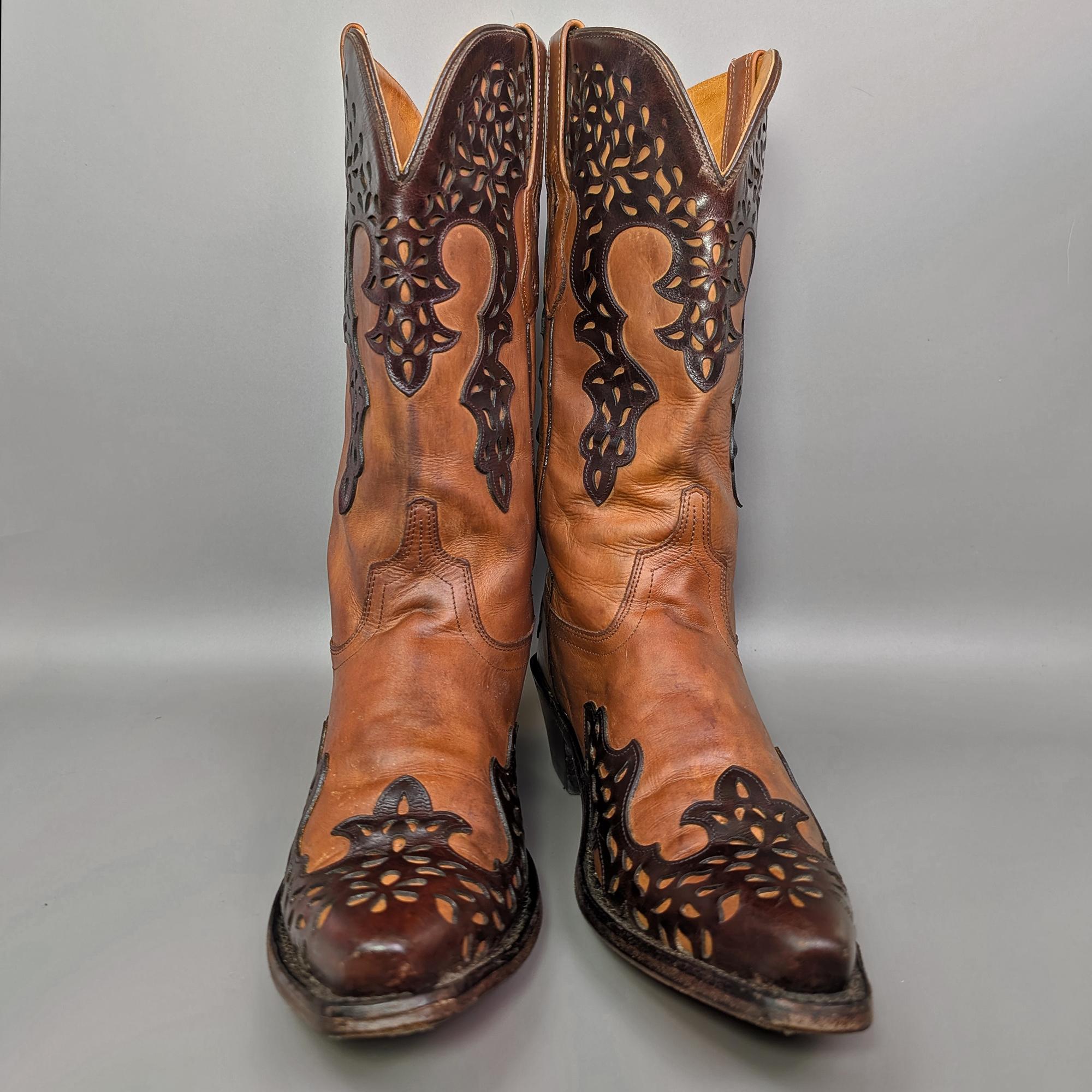 Vintage Women's Cutout Leather Cowboy Boots鏤空雕花雙色皮革女西部牛仔靴