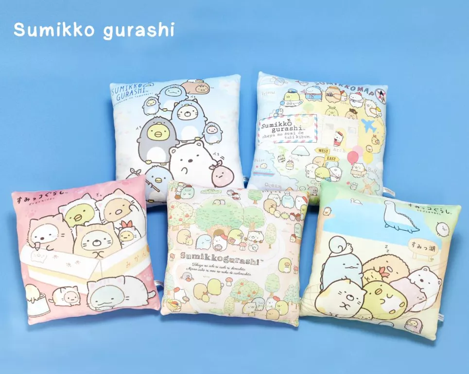 ၄၃┋TW/ing#角落生物/角落小夥伴#離家出走/旅遊世界/野貓咪/森林/睡午覺：抱靠枕擺飾品(約48x48cm)。