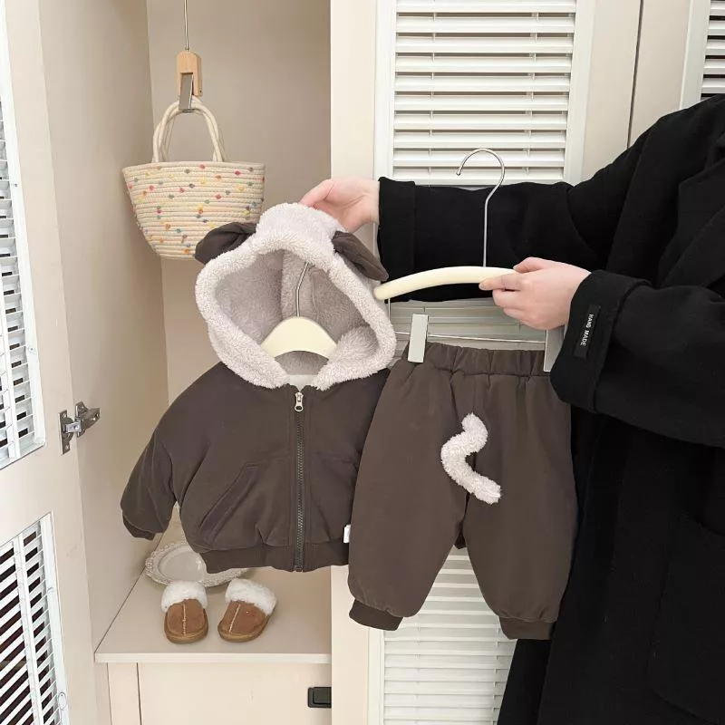 ၄၃┋JP#小黑耳#兒童/小北鼻#連帽式#長袖款#咖啡色：衣褲套裝組(73/80/90/100/110)。