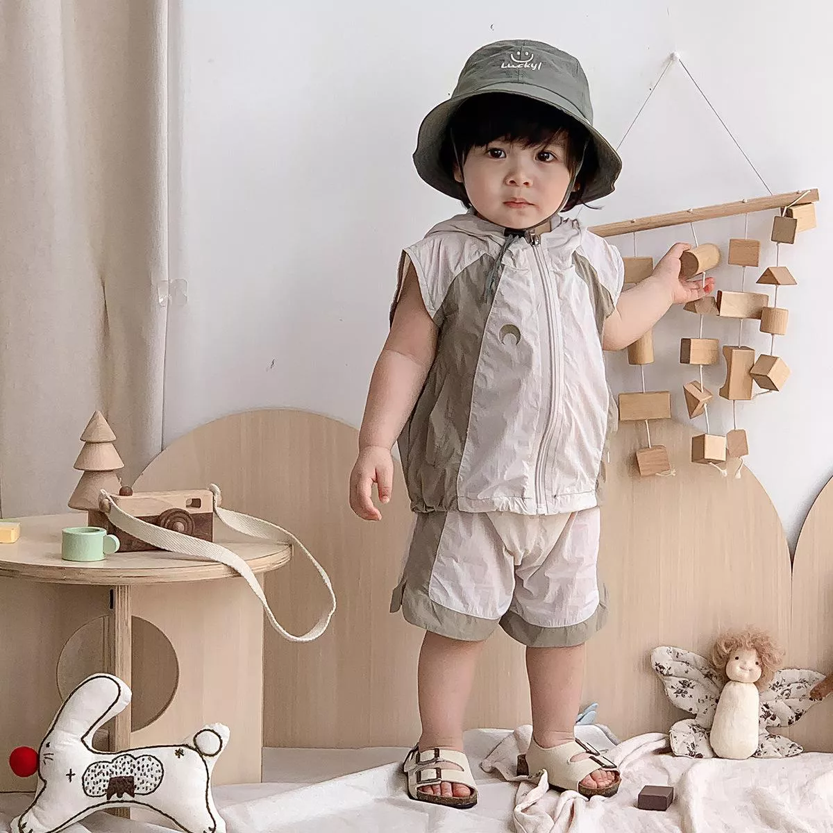 ၄၃┋JP#下彎月#兒童/小北鼻#短袖款#奶茶色：衣褲套裝組(73/80/90/100)。