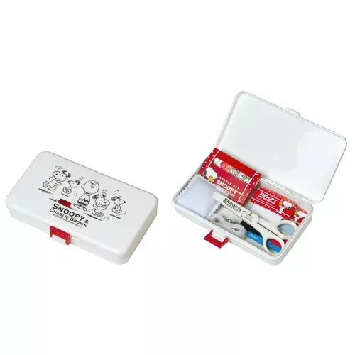 ၄၃┋JP#史努比#圍繞#白#S：針線縫紉組(約16×9.1×2.8cm)。