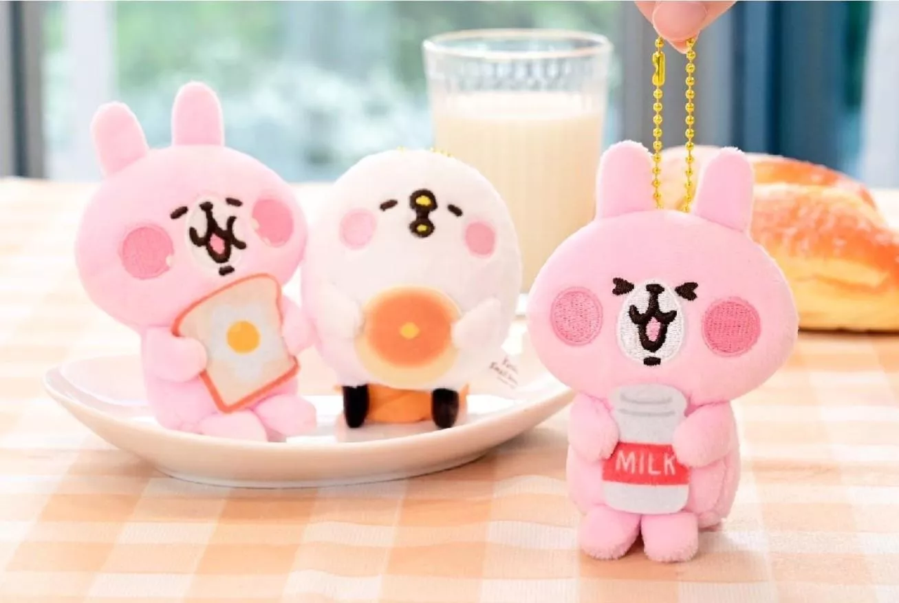 ☻｜TW/ing#卡娜赫拉的小動物#兔兔/P助#早餐風：娃偶扭蛋盒玩佈景擺飾品吊飾組(兔約7x8cm/P助約6x6.5cm)。