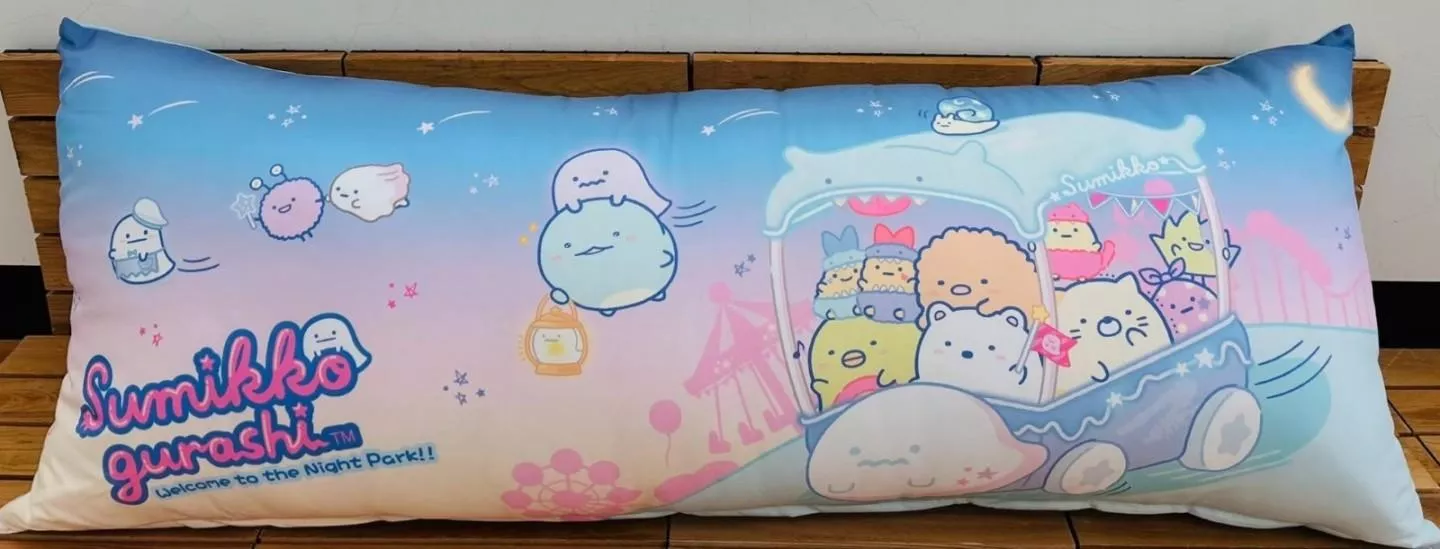 ☻｜TW/ing#角落生物/角落小夥伴#星空遊樂園：長枕頭(約110x45cm)。