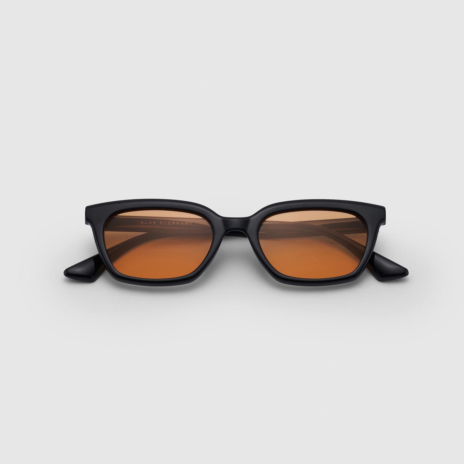CAPELLA black-orange tint