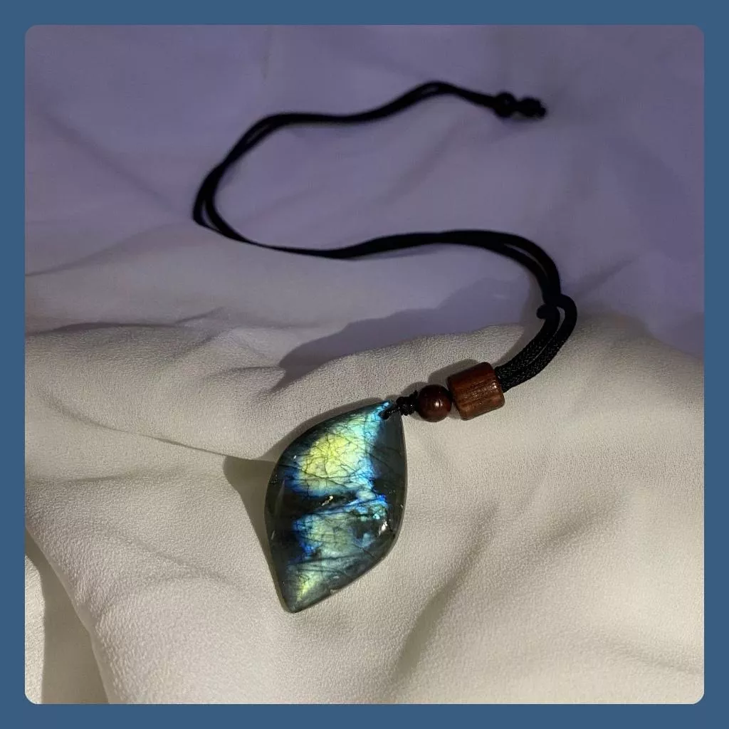 拉長石項鍊 隨形 光暈 AA2 拉長石 高37mm寬22mm厚7mm 實品拍攝