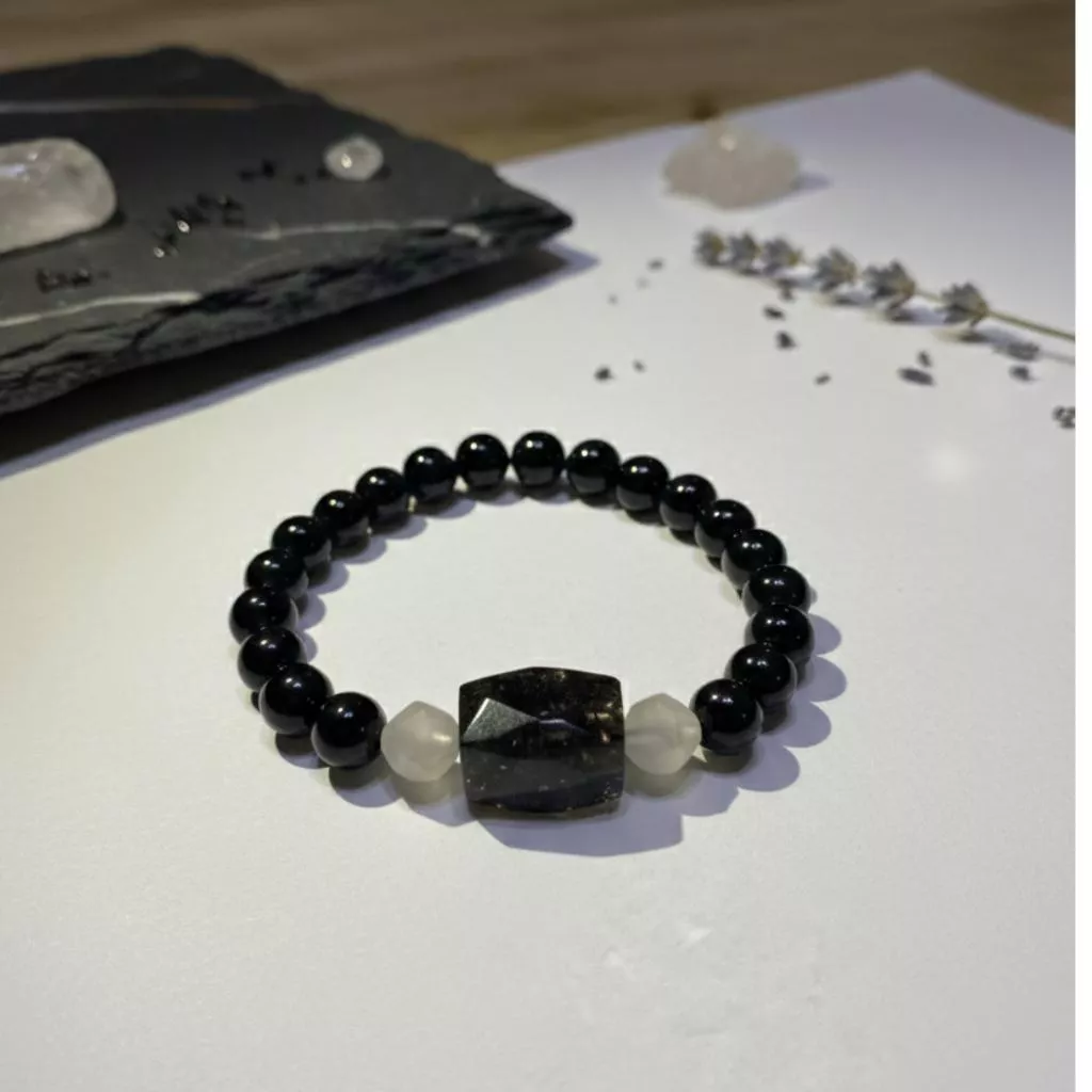 miaho 天然黑髮晶手鍊｜長方幾何主珠 8mm黑碧璽 菱形切工 手串飾品｜避邪擋煞 防小人 質感禮物推薦