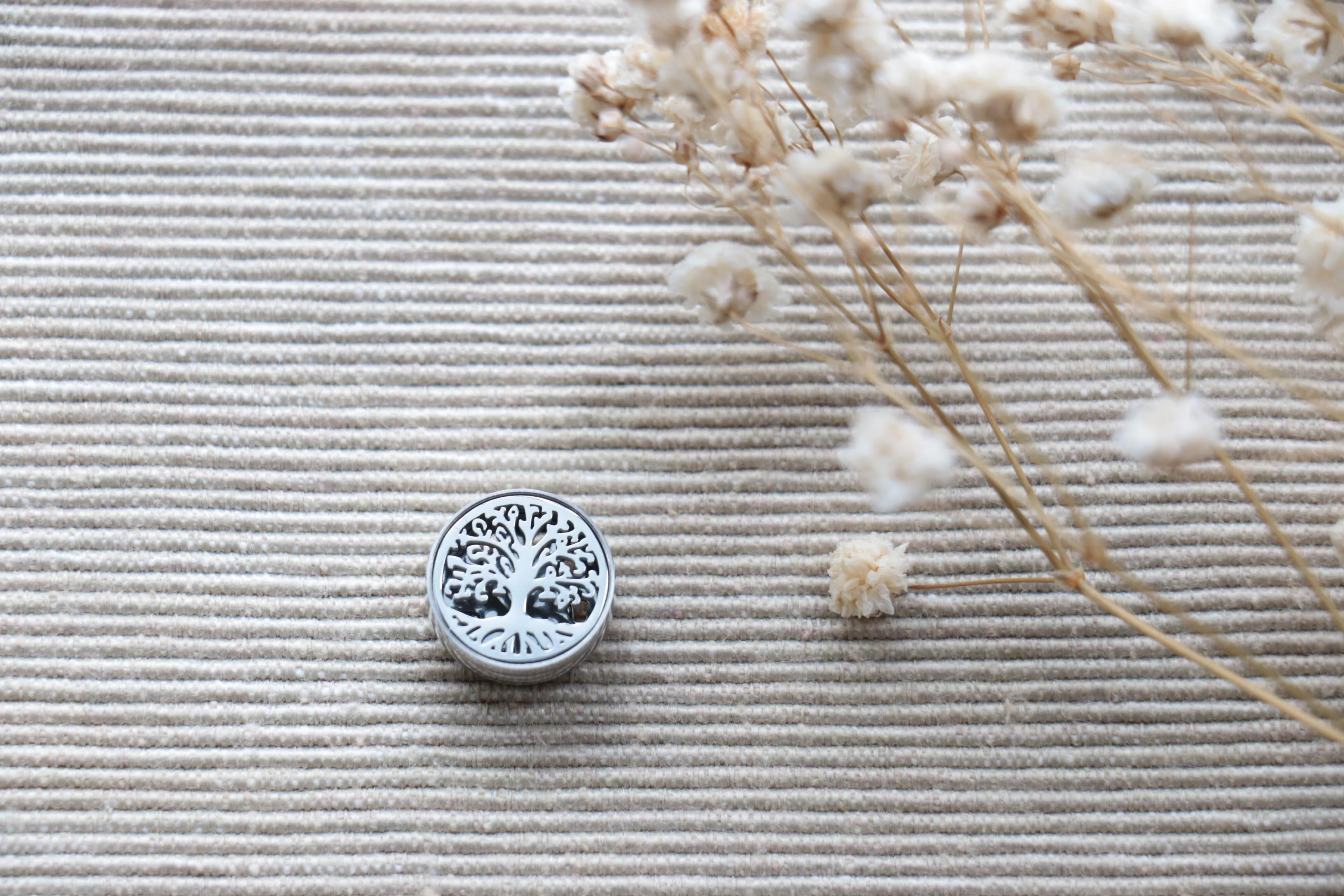 香氛扣  可扣在口罩/衣領/衣服/枕頭套上【安心精油 ALYSA】