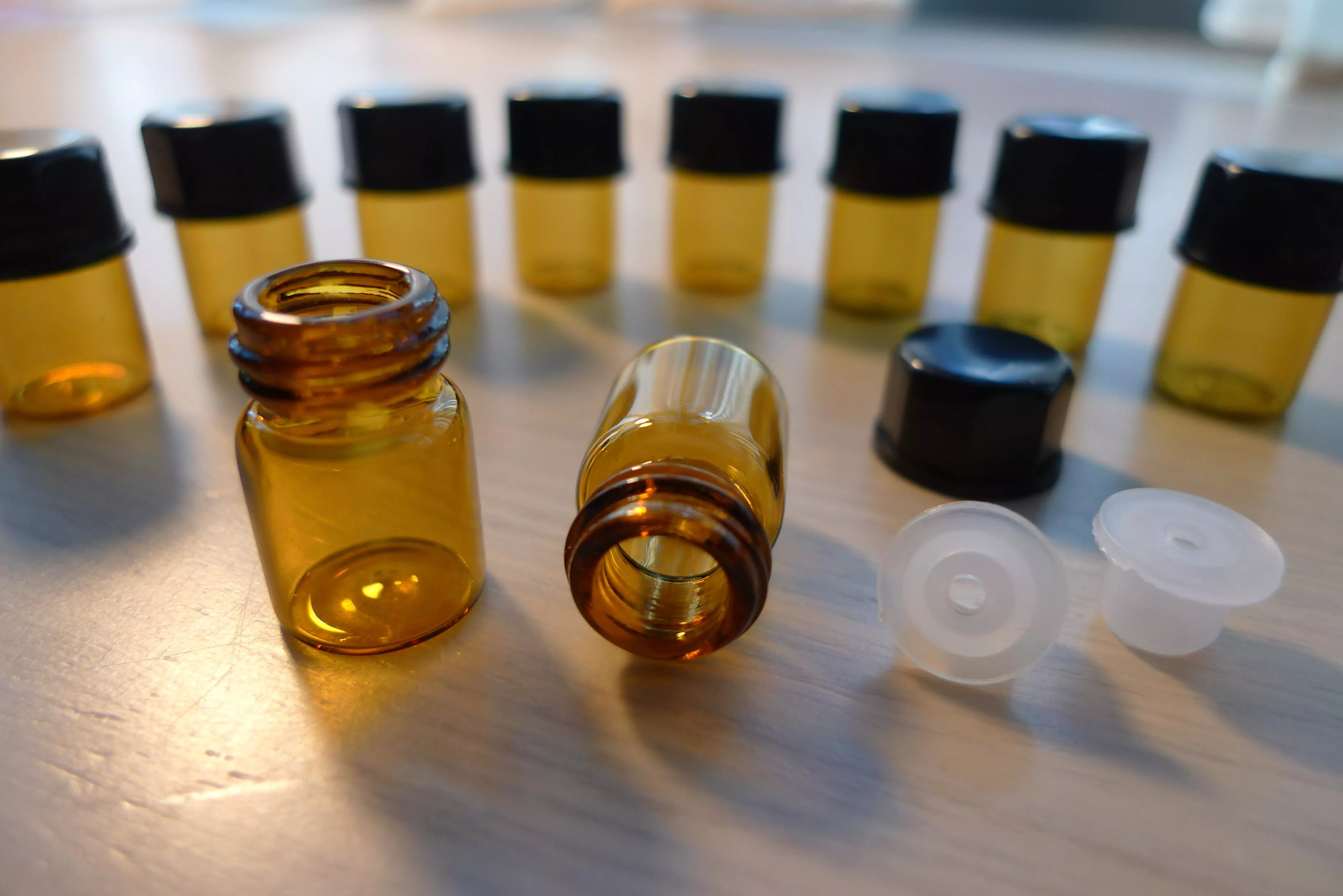 1.5g茶色精油空瓶 含內塞 十支【安心精油 ALYSA】