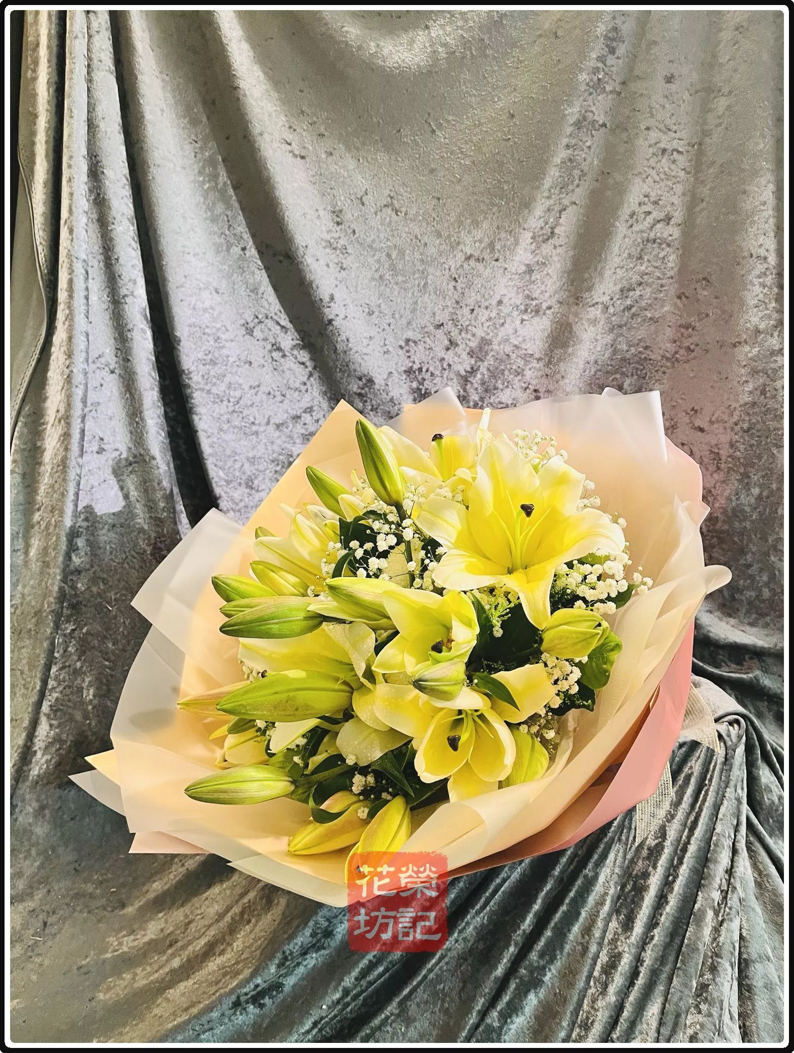 標準型百合花束 |  Lily Bouquet M