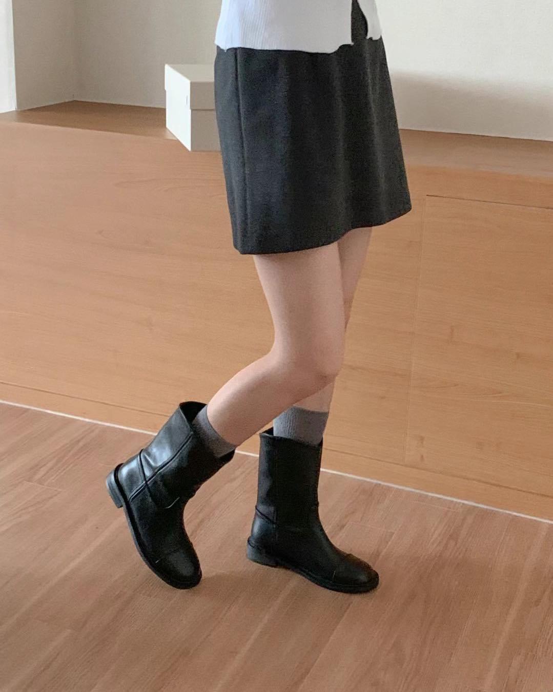 英倫風中筒短靴