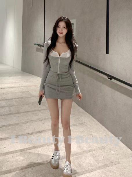 女團 性感拉鏈拼接上衣