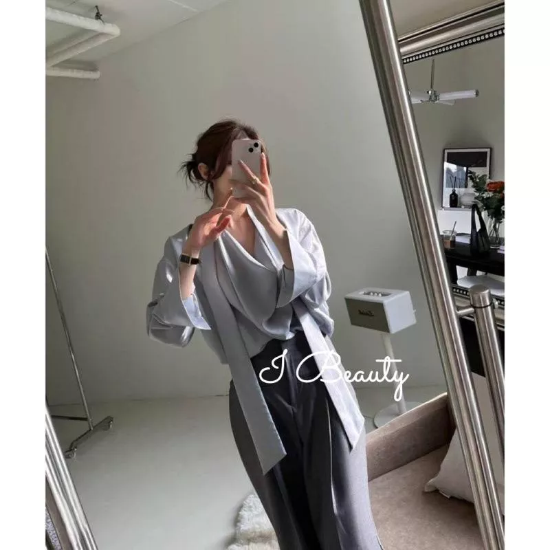 女人味 飄逸綁帶長袖上衣