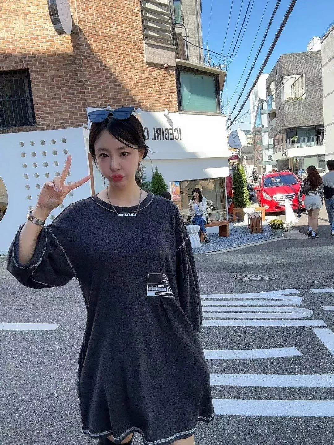 個性標籤外車線下半身失蹤長版上衣