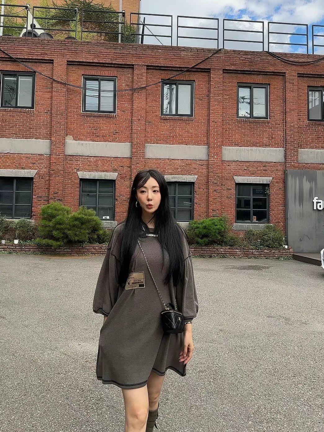 個性標籤外車線下半身失蹤長版上衣