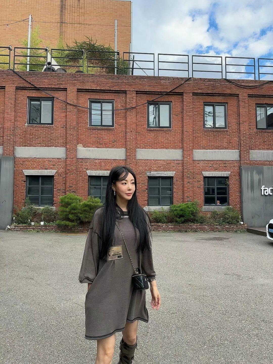 個性標籤外車線下半身失蹤長版上衣