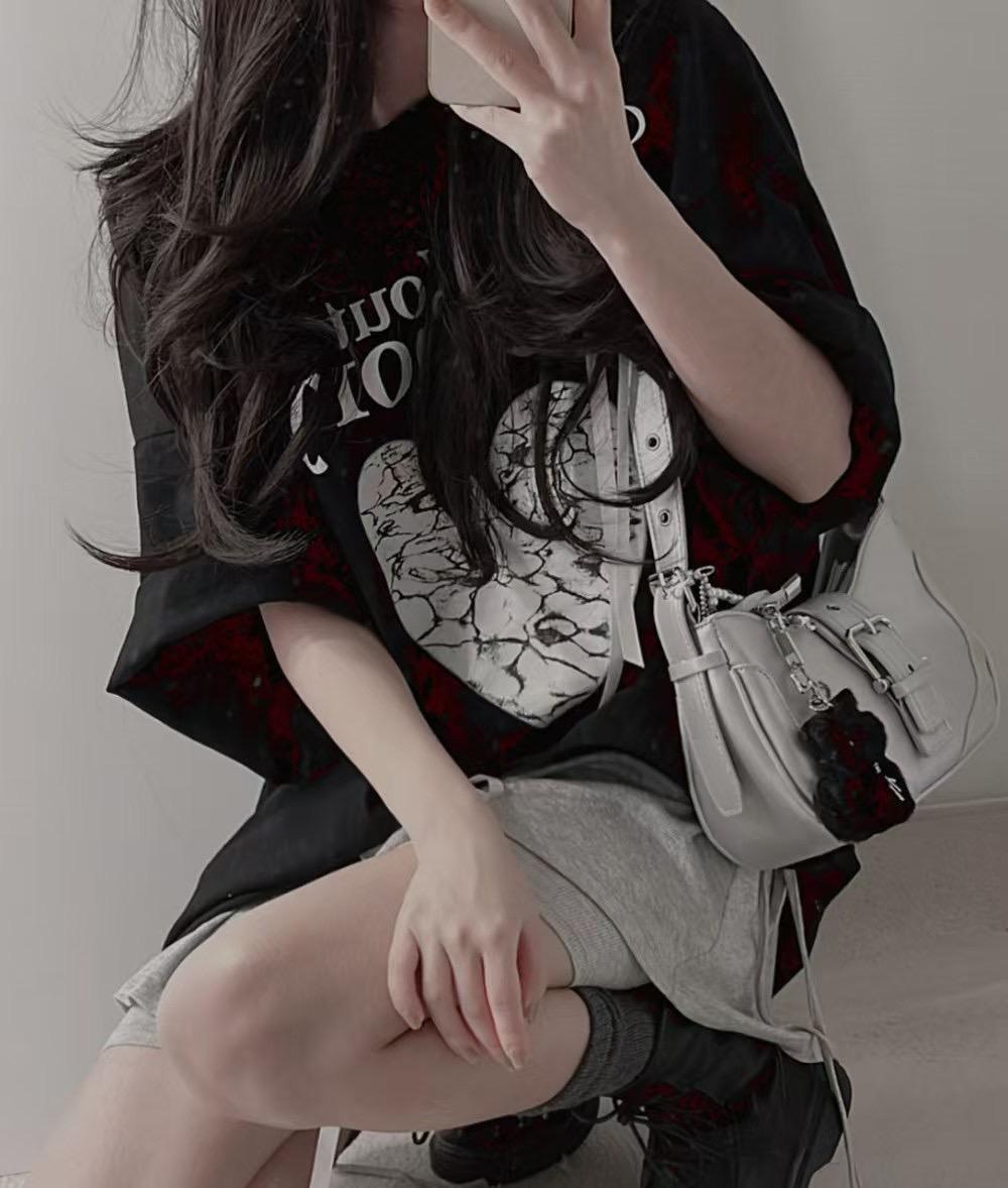 百搭甜美愛心短袖T