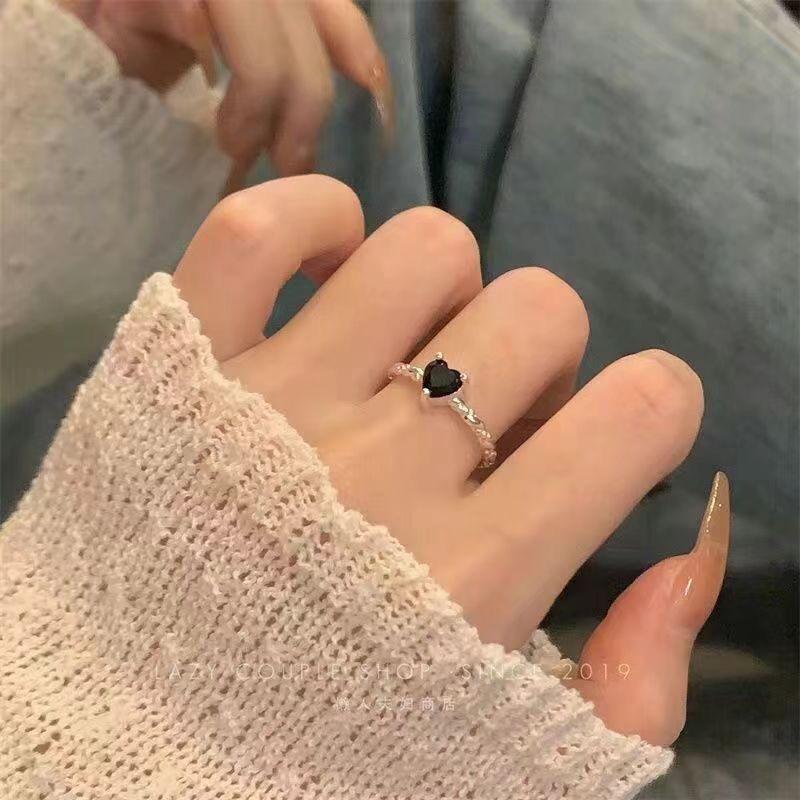 輕奢愛心麻花戒