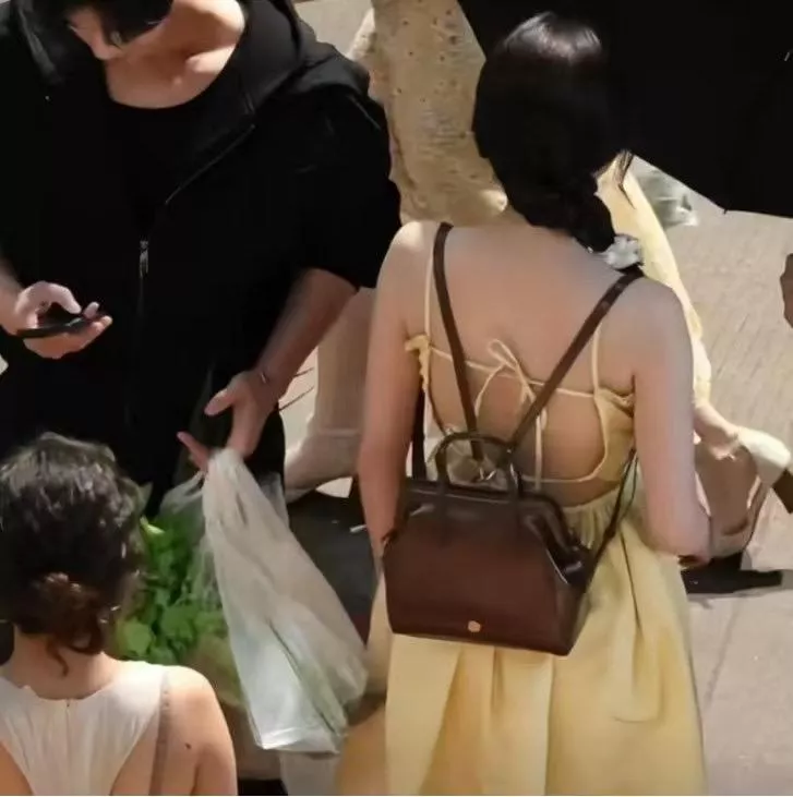 虞書欣同款 火漆章logo 牛皮雙肩包