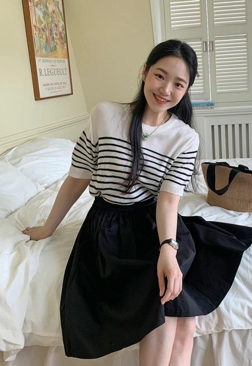 經典條紋溫柔婉約針織上衣