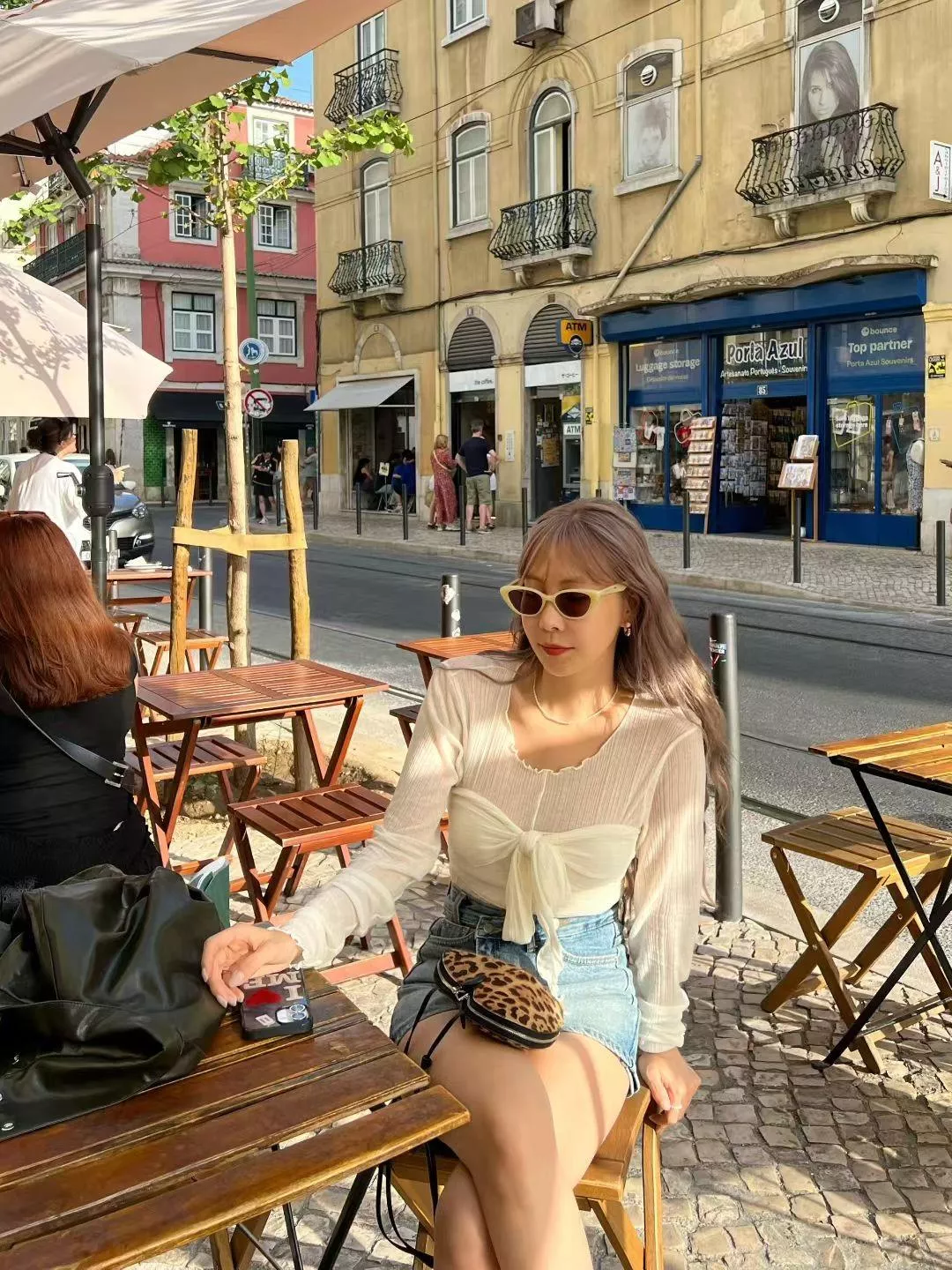 女人味扭結上衣