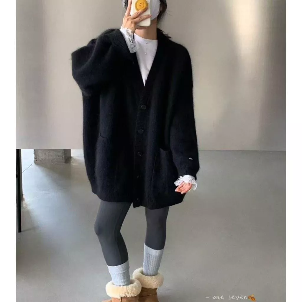 現貨  ONE SEVEN   V領寬松百搭口袋休閒保暖真毛毛衣MY5852