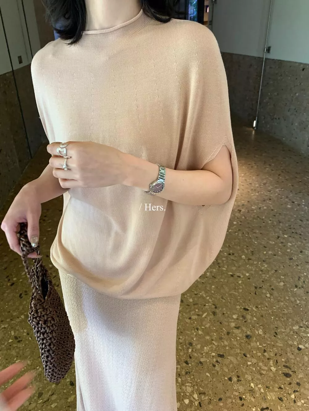 26年早春！ 【Hers】極簡高知氣質日常斗篷式無袖針織衫08110# L