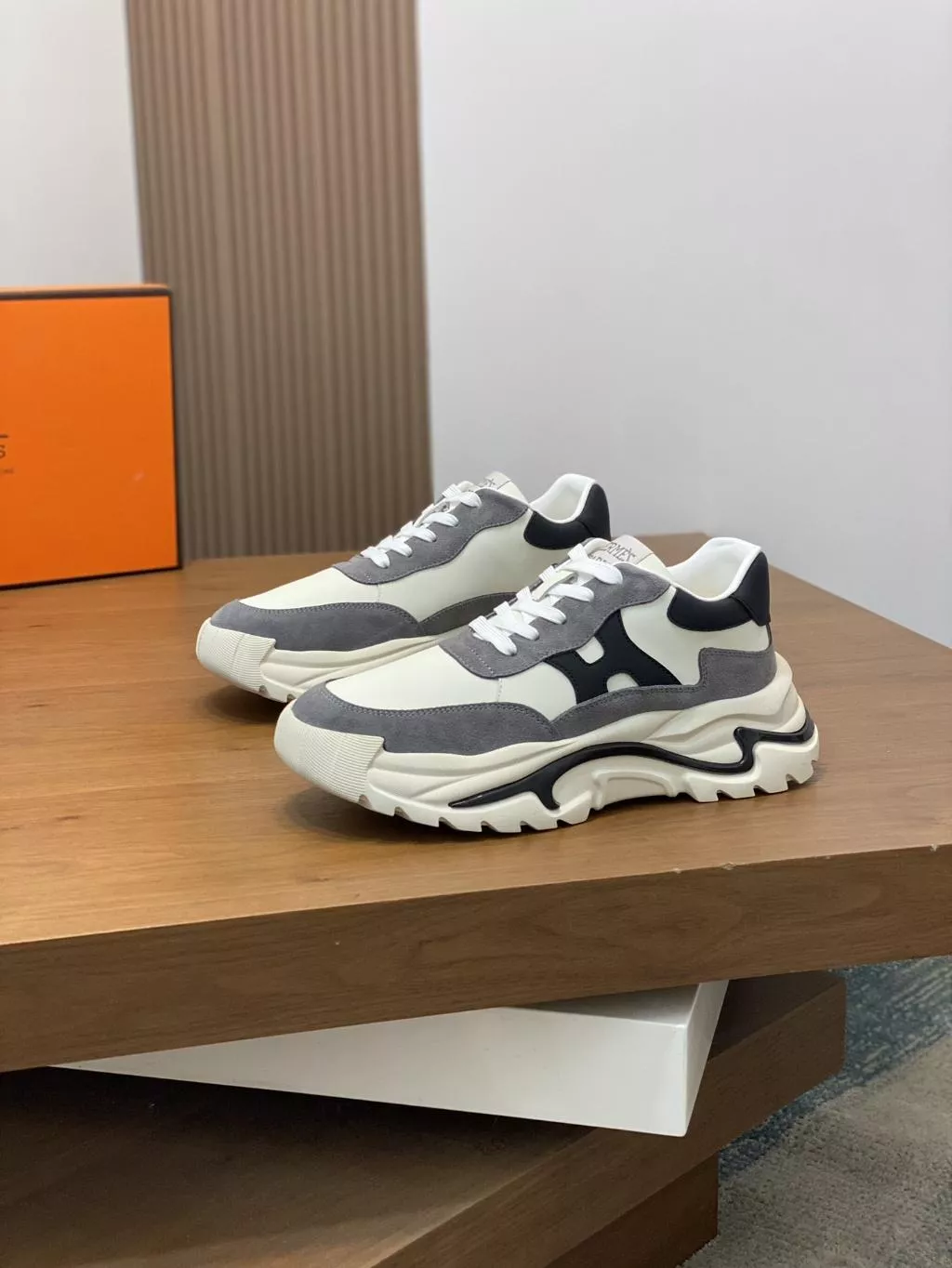2024最新 HERMES男鞋 愛馬仕時尚休閑運動鞋