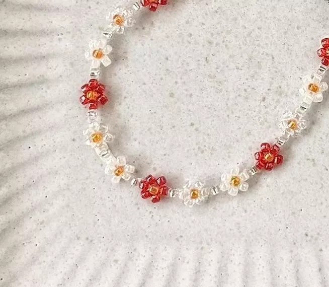 踏雪紅梅