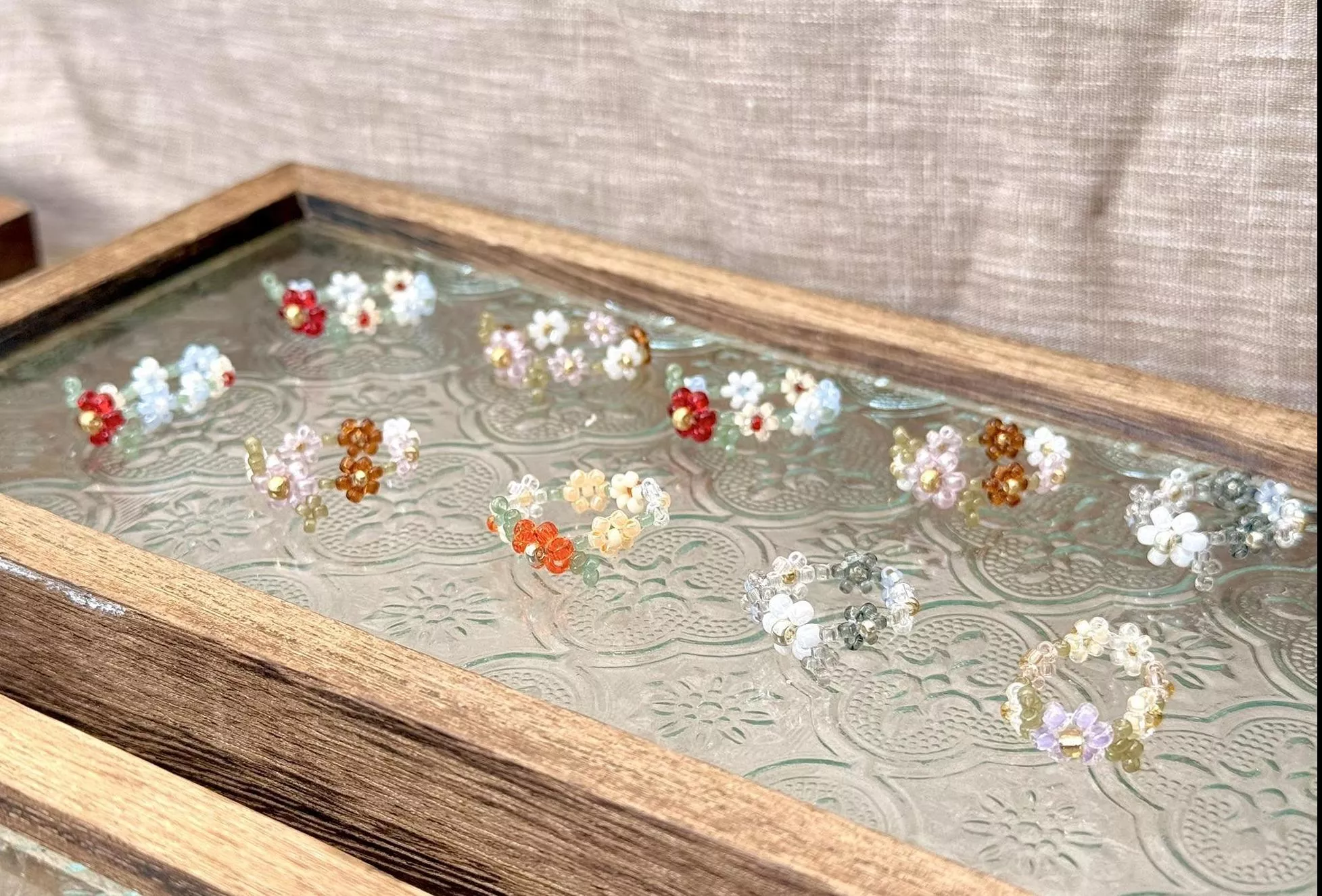 小葉花圈戒指