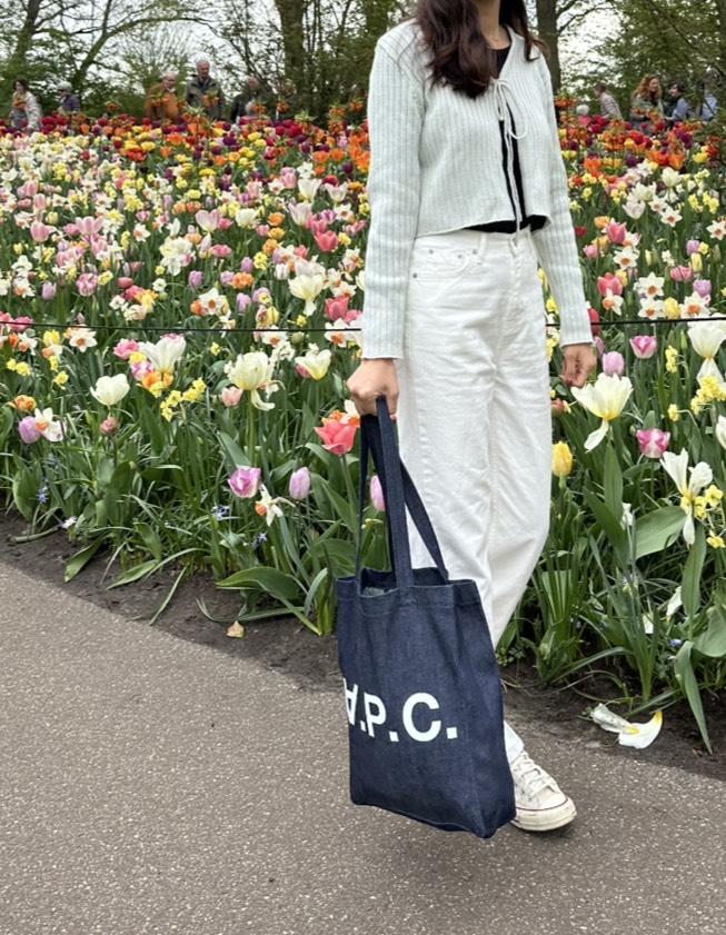 A.P.C. LAURE TOTE BAG