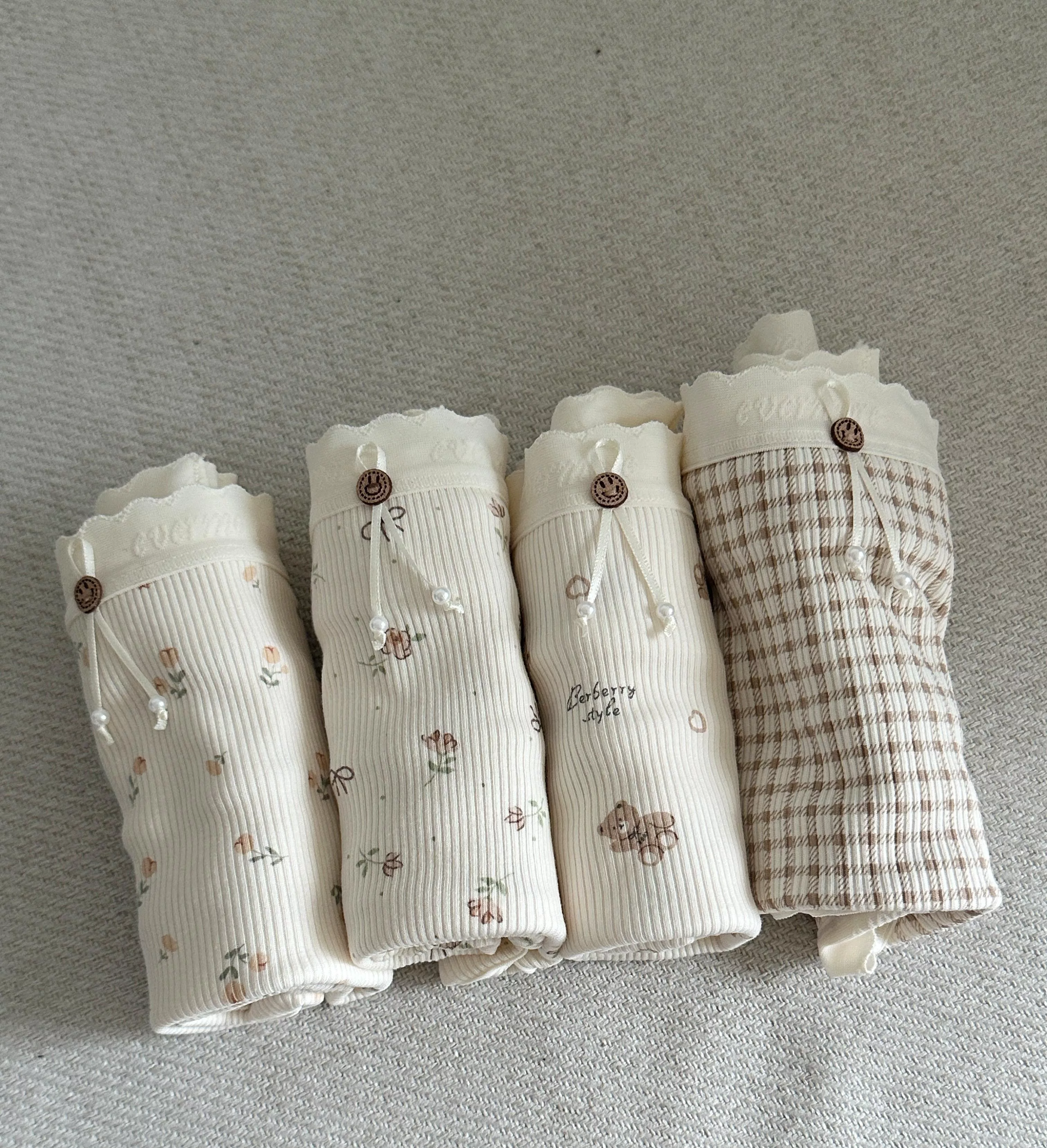 (flora家) 有點可愛的坑條純棉內褲set