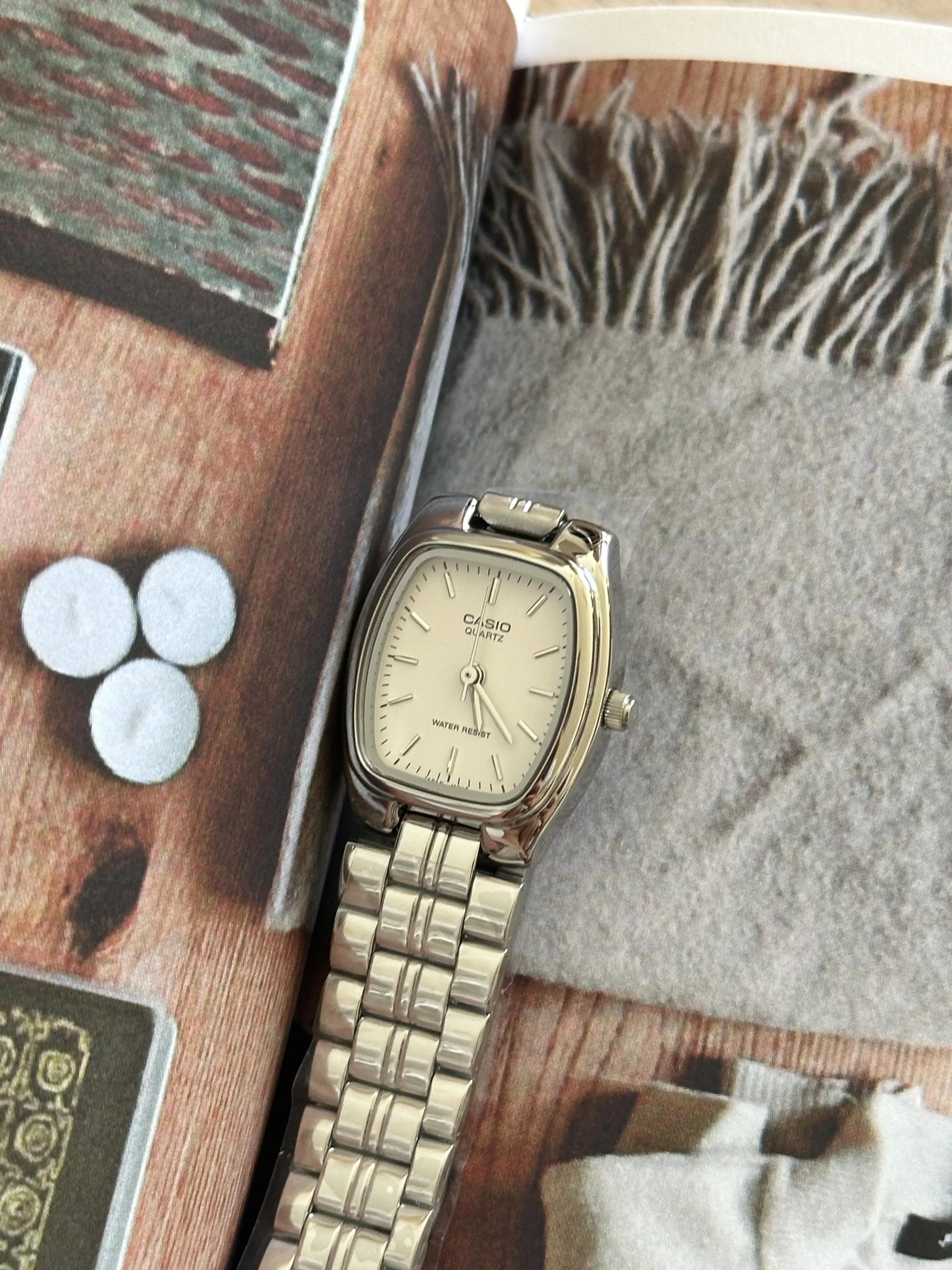 (Casio) 鵝軟石橢圓錶